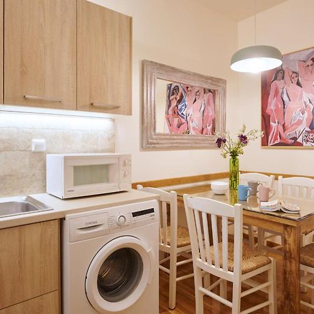 Rastoni Athens Suites Near Acropolis Екстериор снимка