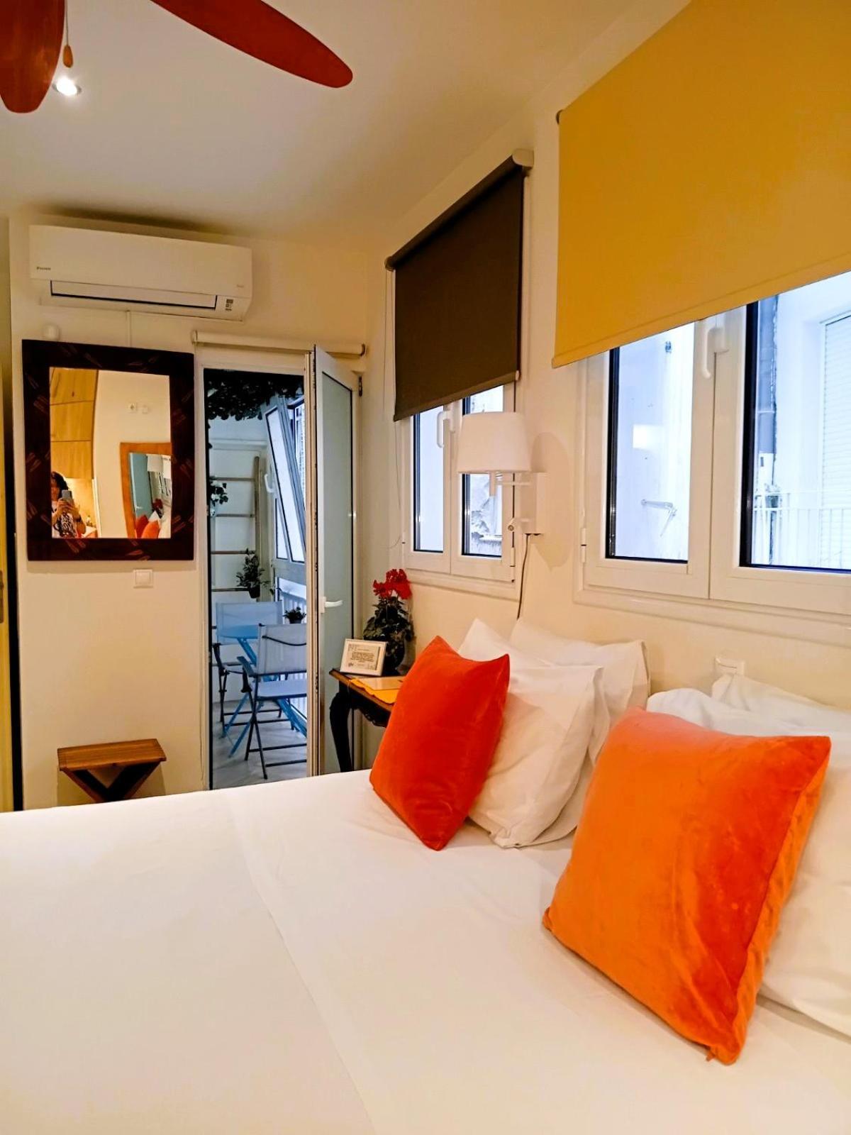 Rastoni Athens Suites Near Acropolis Екстериор снимка