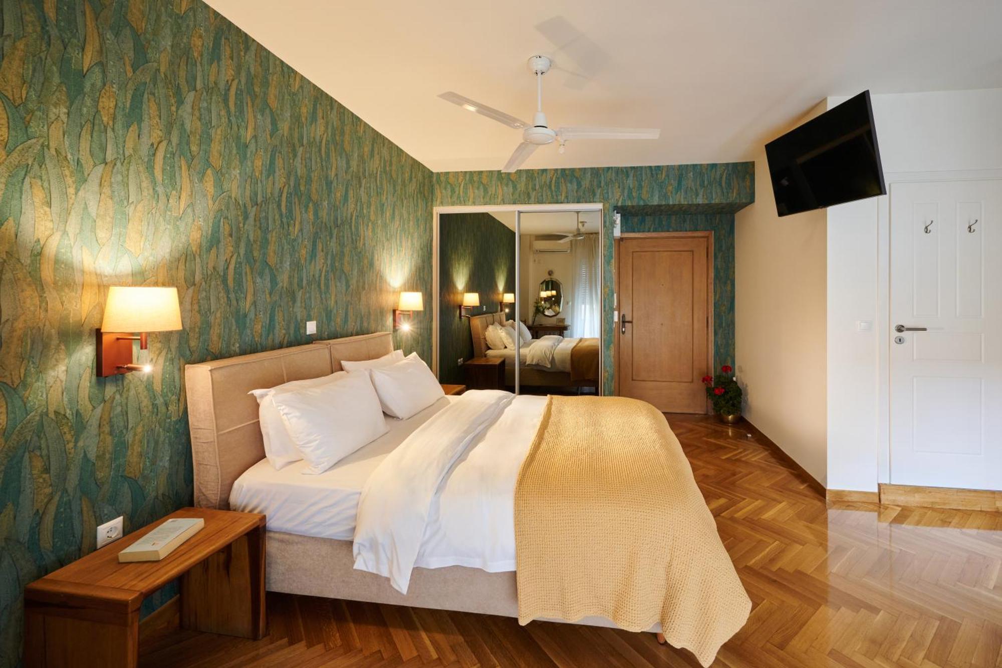 Rastoni Athens Suites Near Acropolis Екстериор снимка