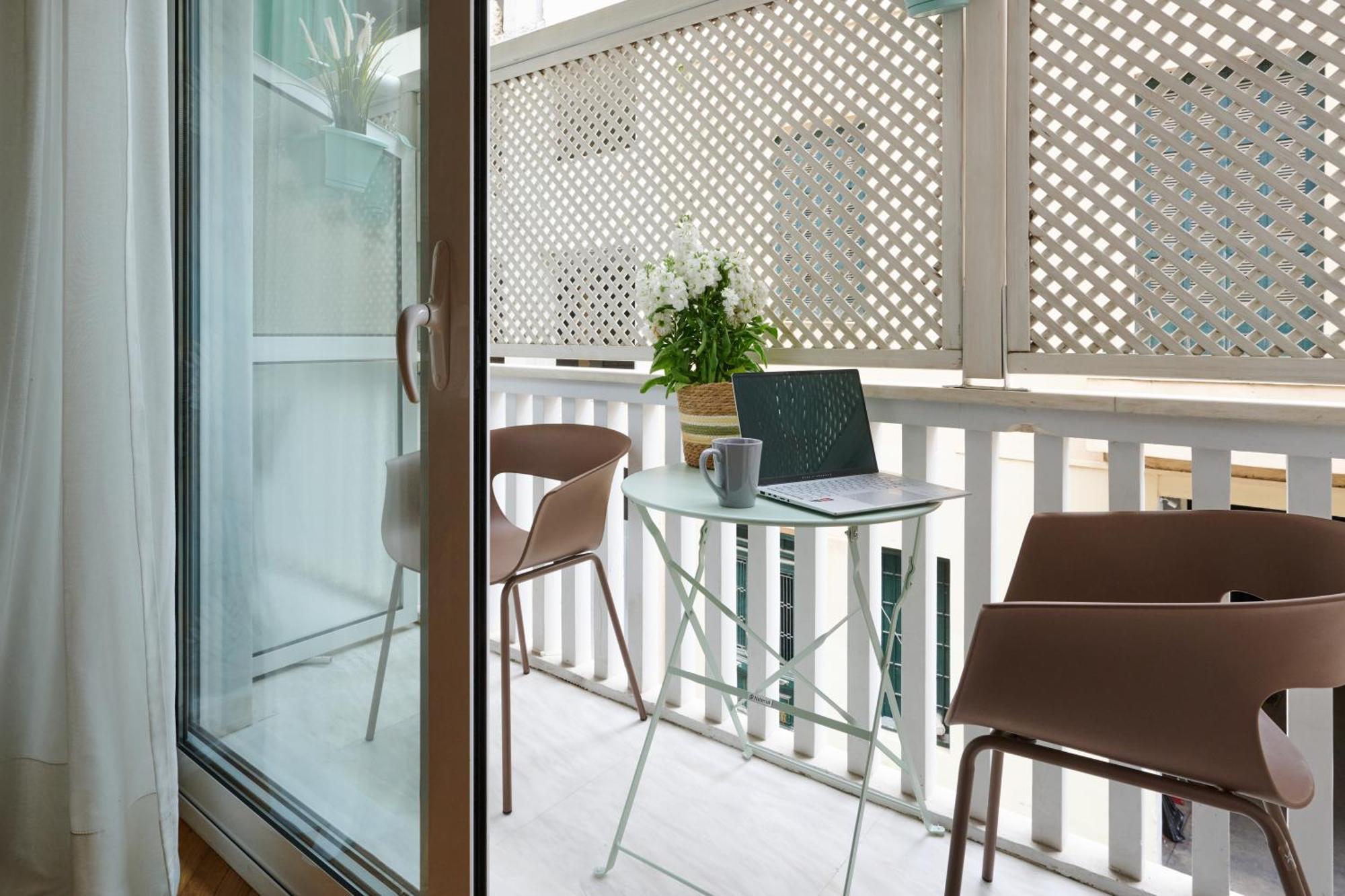 Rastoni Athens Suites Near Acropolis Екстериор снимка