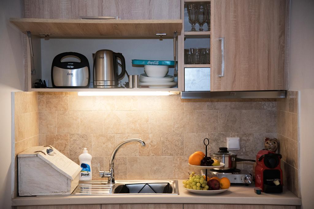 Rastoni Athens Suites Near Acropolis Екстериор снимка