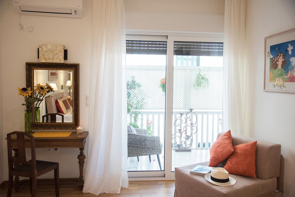 Rastoni Athens Suites Near Acropolis Екстериор снимка